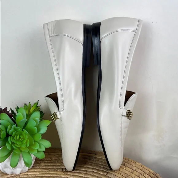 Vionic Cream Loafers with Gold Chain Detail 9 - Picture 7 of 10